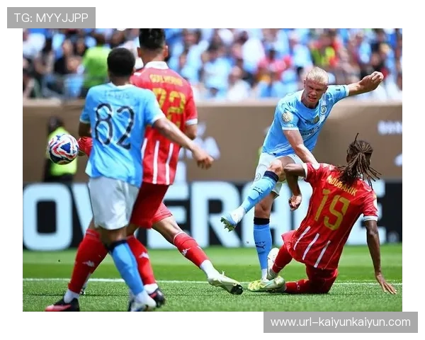 曼城主场2-0轻取狼队，马尔穆什破门终结四轮不胜